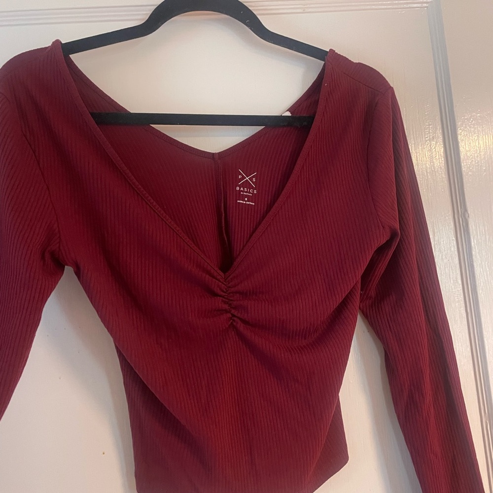 PacSun ruched V-neck long sleeve shirt - dark red